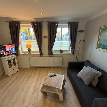 Ferienwohnung „Ole Karkenwech“ Husum-Roedemis Хузум Екстериор снимка