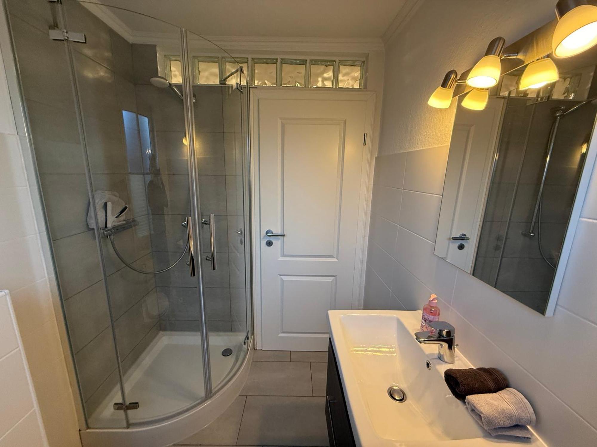 Ferienwohnung „Ole Karkenwech“ Husum-Roedemis Хузум Екстериор снимка